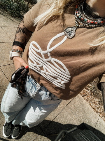 WHITE BOOT STITCH: BROWN TEE