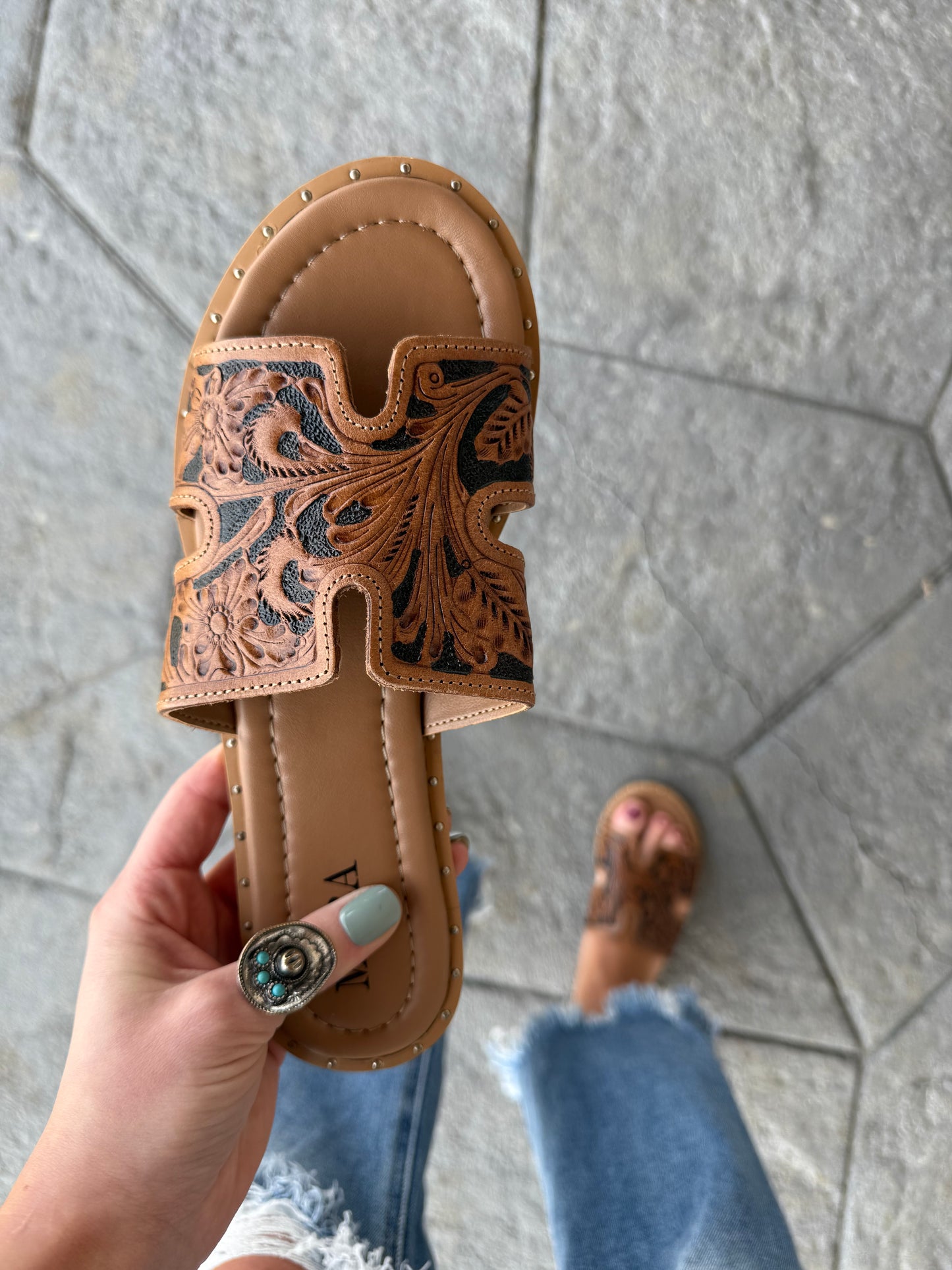 Carmina Anne Leather Sandals (SIZE UP)