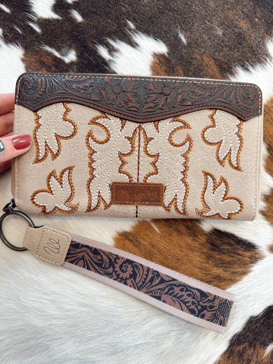 Dani Wrangler Wristlet Wallet