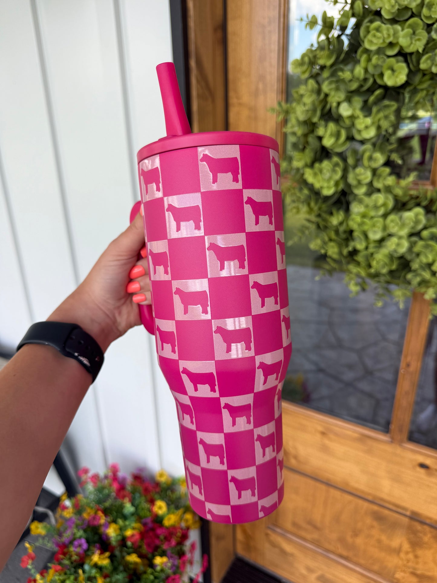 Pink Checkered Calf Tumbler (40 oz)