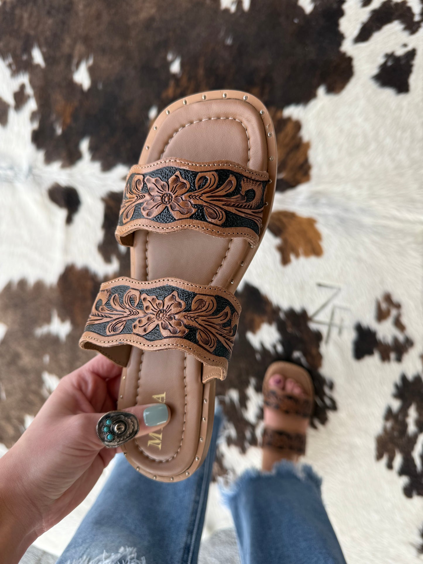 Santa Fe Daisy Slides (SIZE UP)