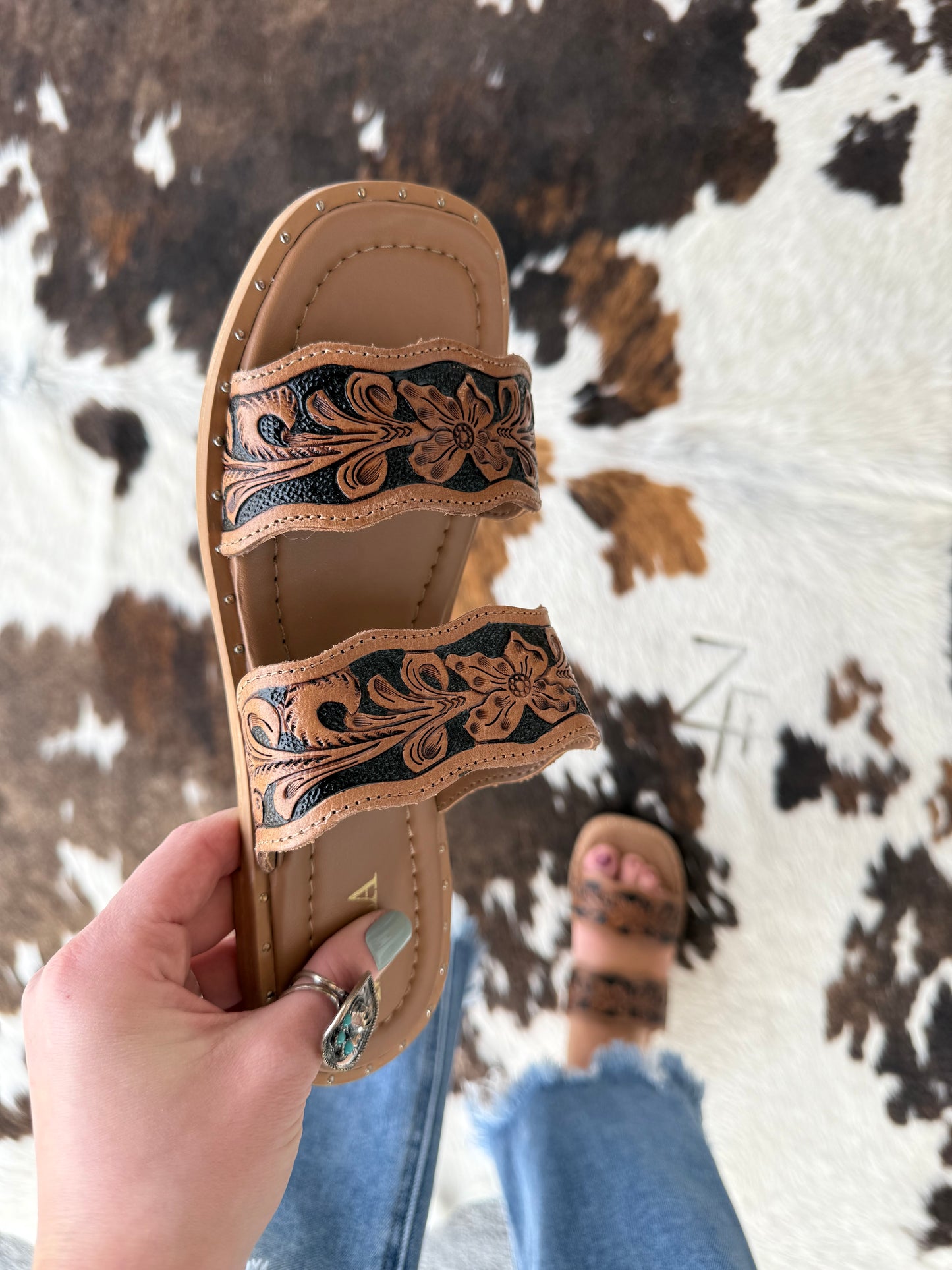 Santa Fe Daisy Slides (SIZE UP)