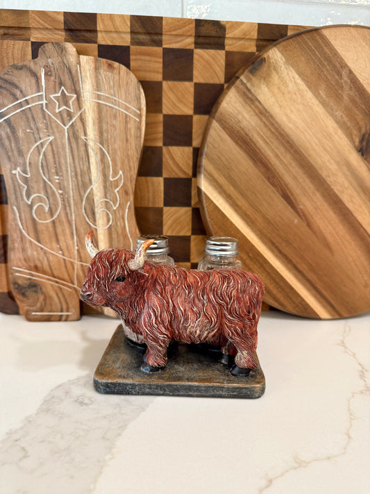 Highland Cow Salt & Pepper Shaker