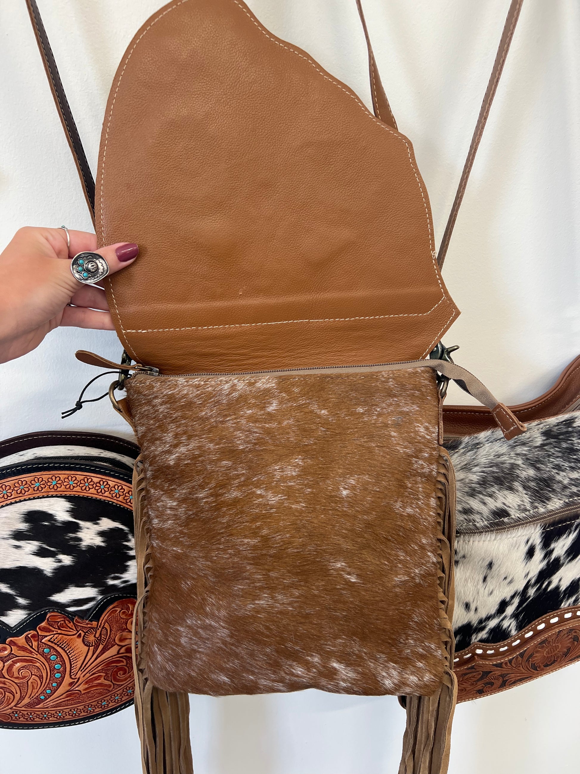 Blendy Tooled & Cowhide Bag – The Crooked Cactus Boutique