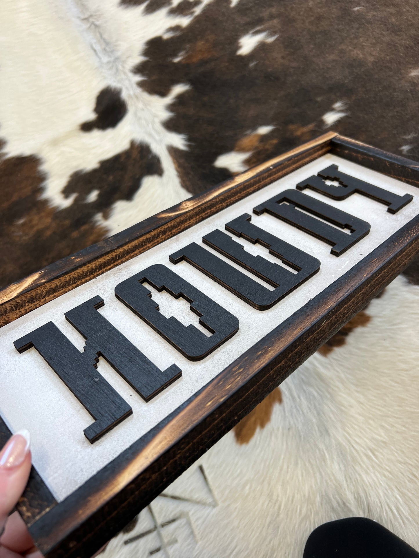 Howdy Wooden Wall Decor Sign