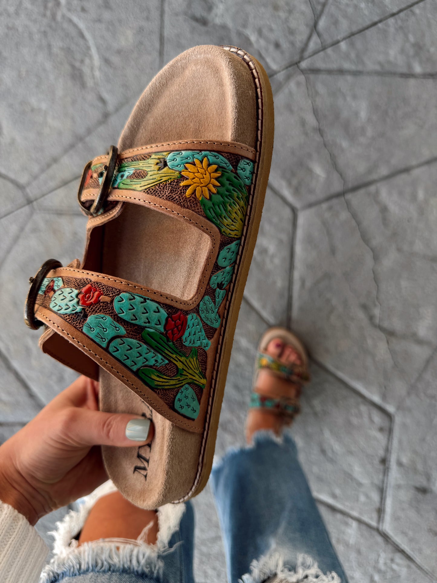 Rio Verde Leather Sandals
