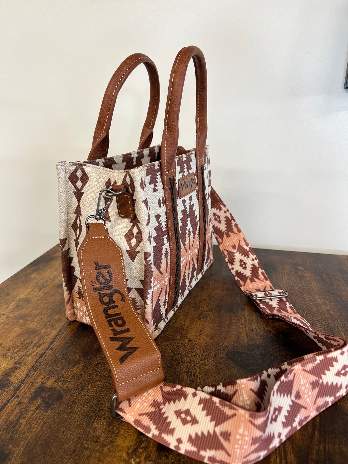 Buckin Bronc Wrangler Tote Crossbody (PREORDER - SHIPS IN 1-2 WEEKS) – The  Crooked Cactus Boutique
