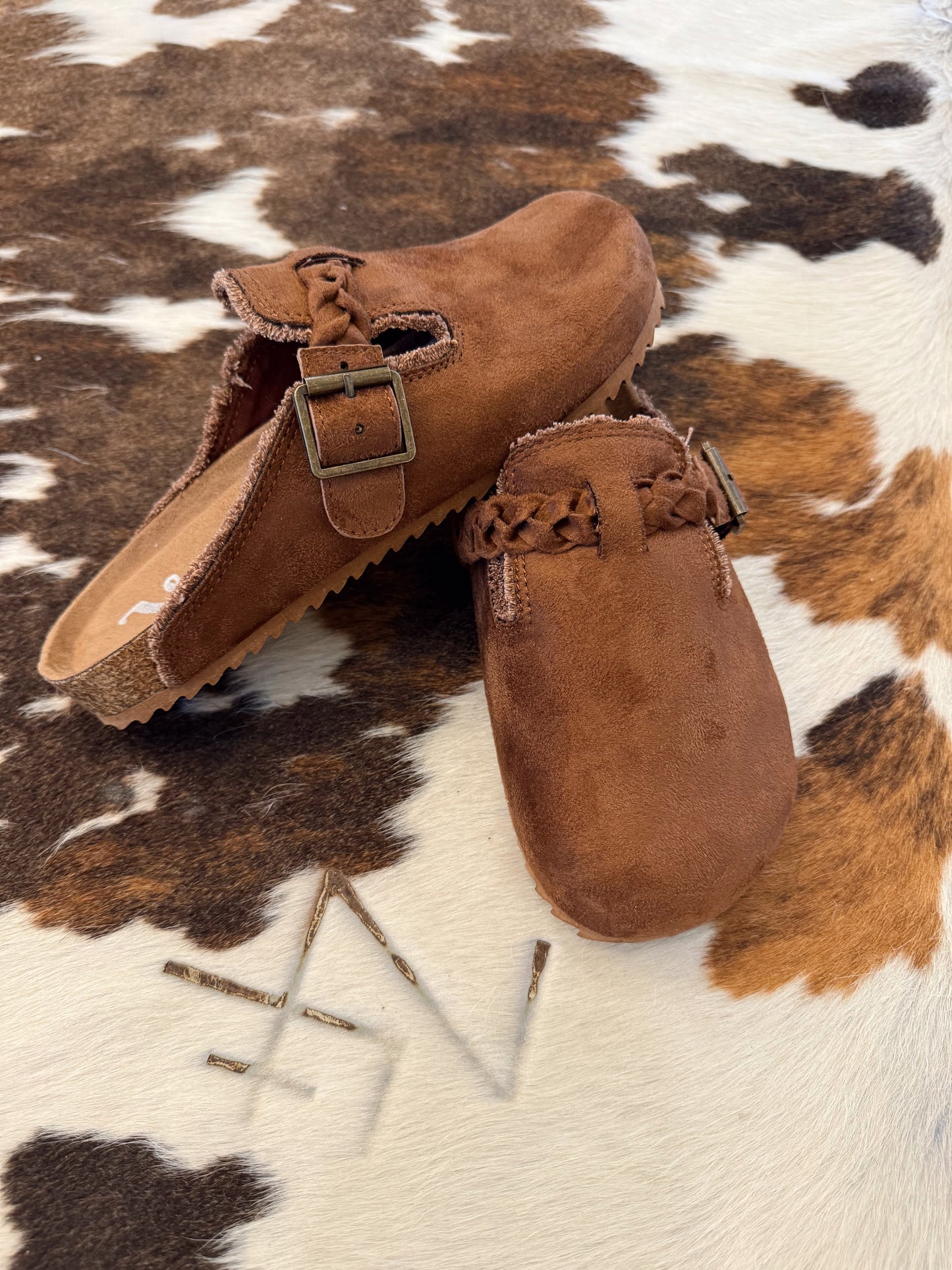 Iris Braided Slide On Shoe - Brown