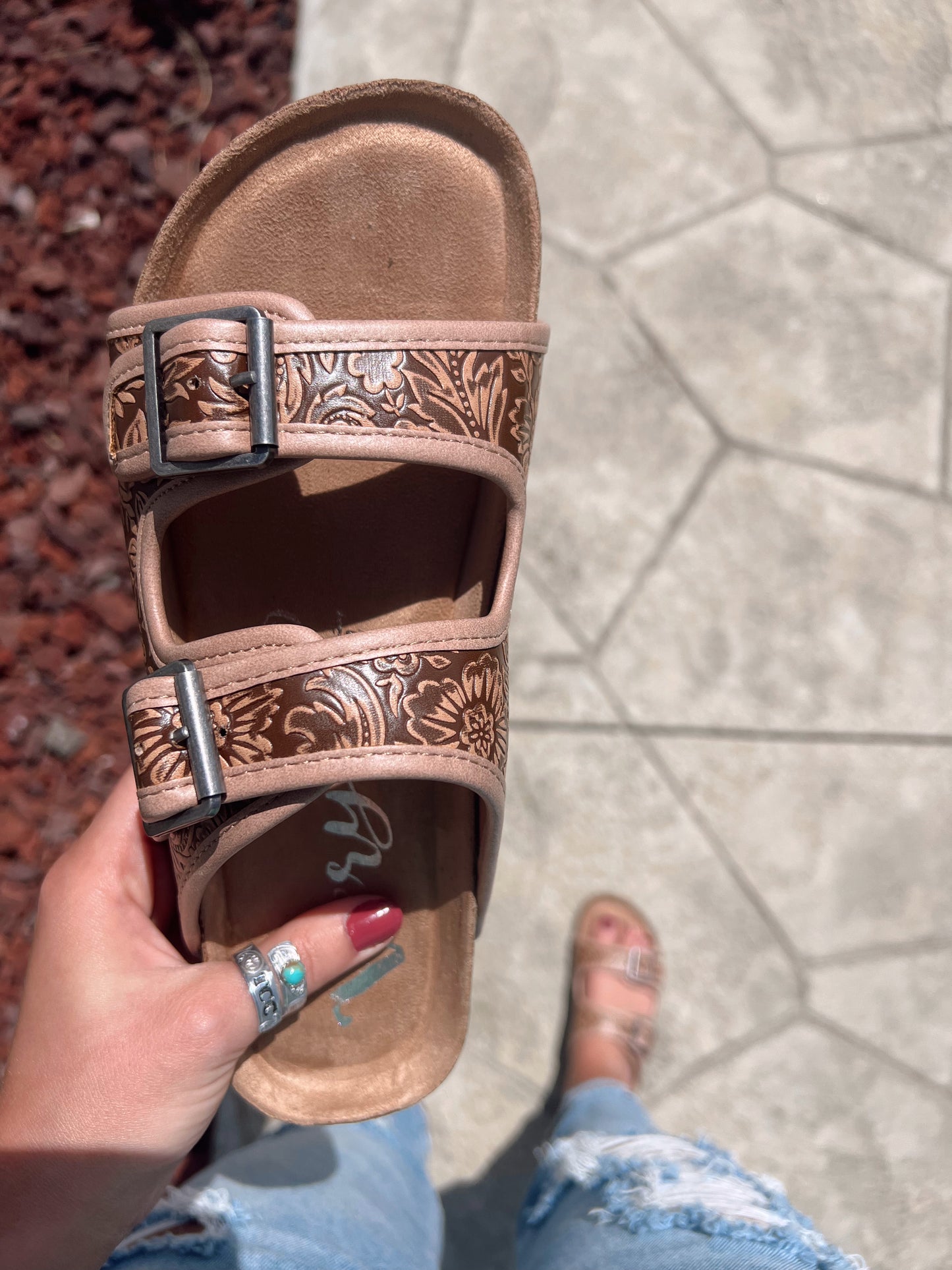 Berry Embossed Floral Leather Sandals (SIZE UP) - Read Description!! (Sizes 6 & 6.5)