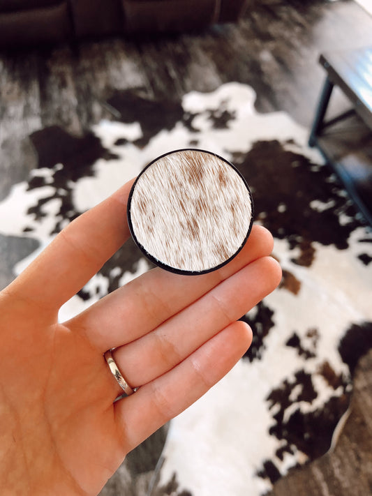 Rosa's Round Coin Holder in Nutty Croc Cowhide 